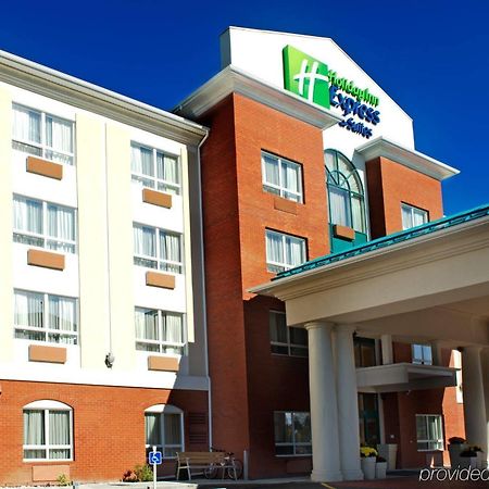 Holiday Inn Express Hotel & Suites Edson, An Ihg Hotel Exterior photo